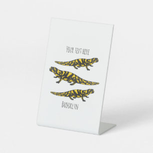 Tiger salamander cartoon illustratie reclamebord met voetstuk