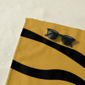 Tiger Stripes Beach Towel Strandlaken (In situ)