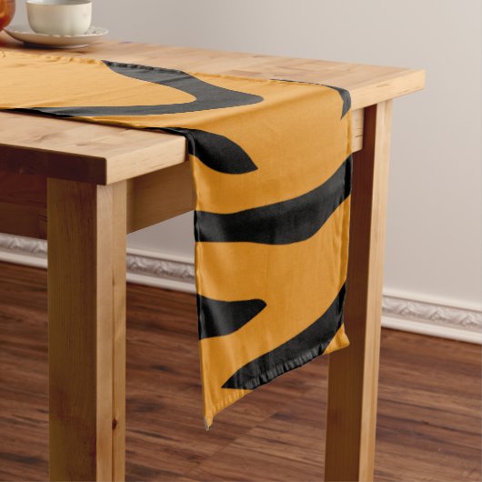 Tiger stripes pattern korte tafelloper (Voorbeeld)