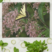 Tiger Swallowtail Butterflies over Joe Pye Weed Theedoek (Gevouwen)