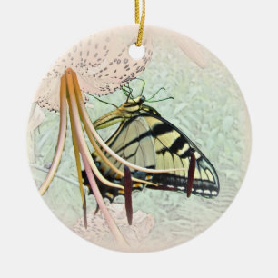 Tiger Swallowtail Butterfly op Turks Pet Lily Keramisch Ornament