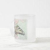 Tiger Swallowtail Butterfly op Turks Pet Lily Matglas Koffiemok (Voorkant links)