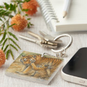 Tiger Tenderness - ouder en welp in het bos Sleutelhanger (Voorkant Rechts)