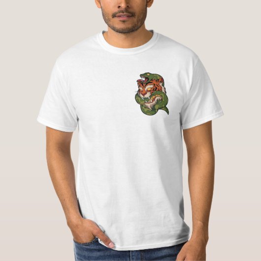 Tiger vs Snake Wild Animal Battle Kunstwerk T-shirt (Voorkant)