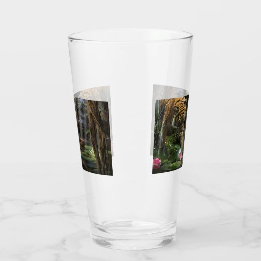 TIGERS HEBBEN WILDE VREDE NODIG GLAS (Links)