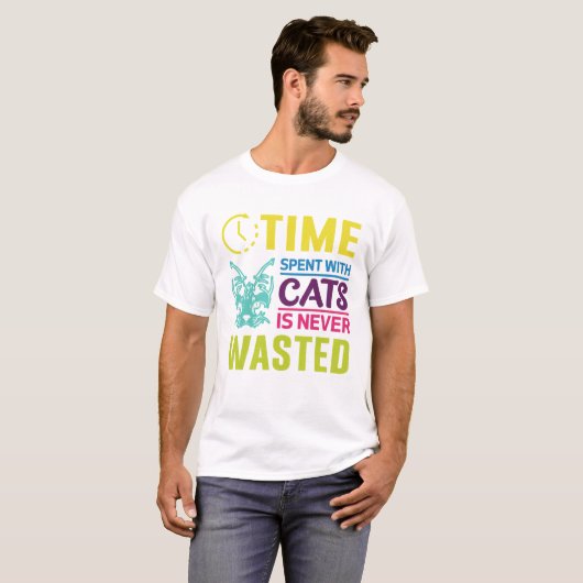Tijd doorgebracht met katten nooit verspild T-shir T-shirt (Voorkant volledig)