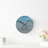 Tijd en tijd wachten op niemand. ronde klok (Huis)