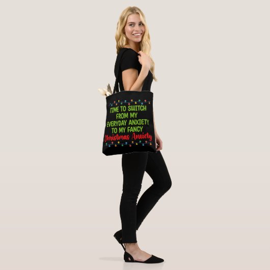 Tijd om over te stappen van mijn dagelijkse angst  tote bag (Op model)