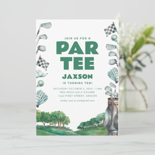 Tijd om Par-T-shirt golfverjaardagsfeestje uit te  Kaart (Staand voorkant)