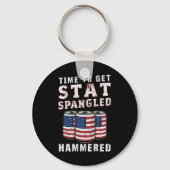 Tijd om Star Spangled Hammered Beer USA vlag te kr Sleutelhanger (Voorkant)