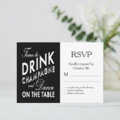 Tijd om te Drinken Champagne Halloween bruiloft RS RSVP Kaartje (Staand voorkant)