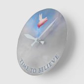 Tijd om te geloven wanneer varkens wandklok vliege (Hoek)