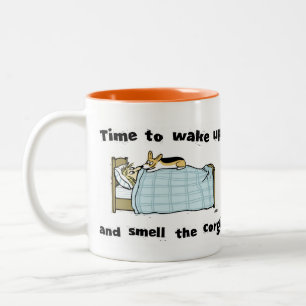 Tijd om wakker te worden en de Corgi Funny Cartoon Tweekleurige Koffiemok