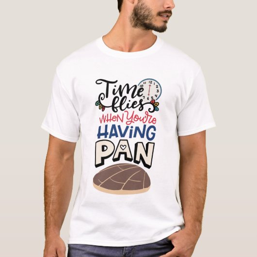 Tijd vliegt als je een pan hebt t-shirt (Voorkant)