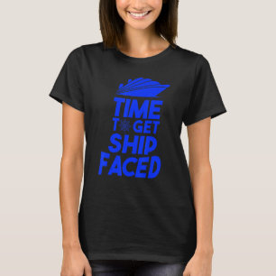Tijd voor het verzenden van een schamele zeilboot_ t-shirt