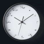 Tijd voor muzieknotities Zwart-witte muziekklok<br><div class="desc">muziek, muzikaal, "muzieknoten", "muzieknoot", timing, slagen, sla, "bladmuziek", muzikant, "hele noot", "halve noot", "kwart noot", "achtste noot", haakje, griet, borstje, theorie, "muziektheorie", wiskunde, wiskunde, wiskunde, "gezichtslezen", lezen, leuk, grappig, humor, grappig, "zwart-wit", zwart, wit, cool, uniek, "muziekleraar", zanger, zingend, concert, </div>