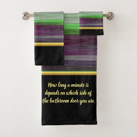 Tijdelijk abstract in groen paars grijs bad tot bad handdoek (Insitu)