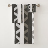 Tijdelijk grijs wit driehoekje stripe patroon bad handdoek (Insitu)