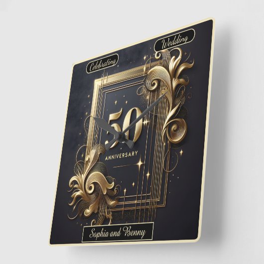 Tijdloos Goud: 50-Jaar Jubileum Vierkante Klok (Hoek)