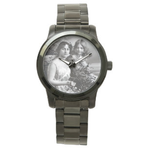 Tijdloos portret van moeder en dochter horloge