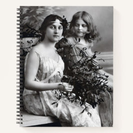 Tijdloos portret van moeder en dochter notitieboek