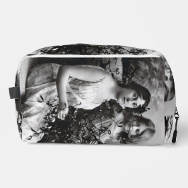 Tijdloos portret van moeder en dochter toilettasje