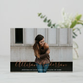 Tijdloos Roos Gold Script Afstuderen foto's Folie Uitnodiging (Staand Voorkant)