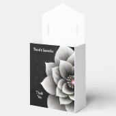 Tijdloze Elegantie: Black & Silver Blossom Wedding Bedankdoosjes (Geopend)