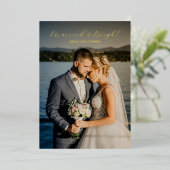 Tijdloze foto Elegante Pas getrouwd Kerst Folie Feestdagenkaart (Staand Voorkant)