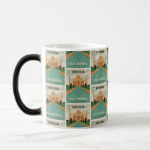 Tijdloze Romance: Taj Mahal in  elegantie Magische Mok (Links)