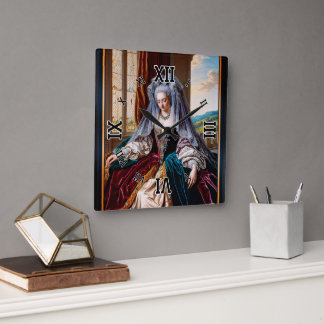 Tijdloze schoonheid van een majestueuze dame met e vierkante klok
