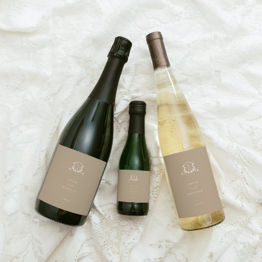 Tijdloze Vines Monogram Crest Beige Wijn Etiket