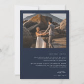 Tijdloze Vines Monogram Crest Trouwfoto Bedankkaart (Achterkant)