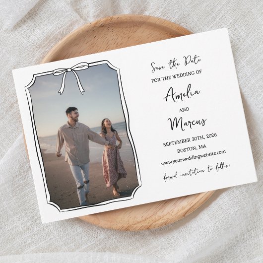 Tijdloze zwart-wit minimalistische hand getrokken save the date