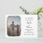 Tijdloze zwart-wit minimalistische hand getrokken save the date (Staand voorkant)