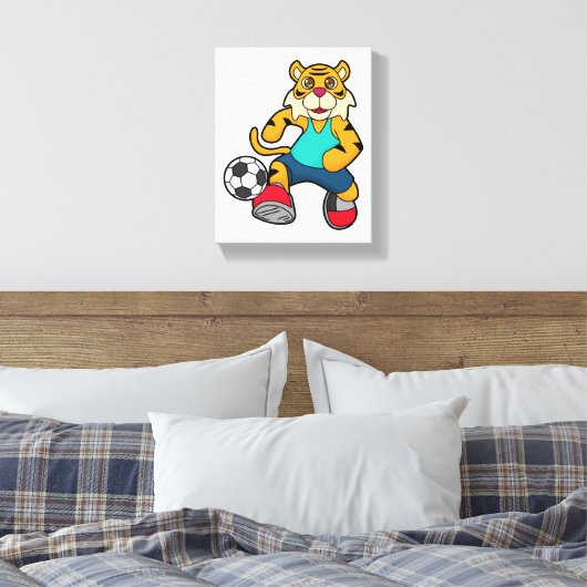 Tijger als voetbalspeler met Voetbal Canvas Afdruk (Insitu (Slaapkamer))