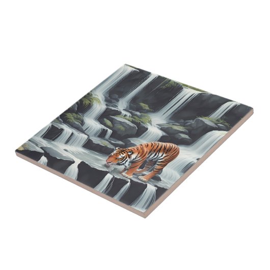 Tijger Drink bij waterval Tegeltje (Zijkant)