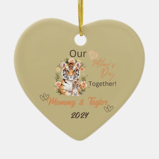 Tijger en baby Onze Eerste Moederdag Samen Keramisch Ornament (Voorkant)
