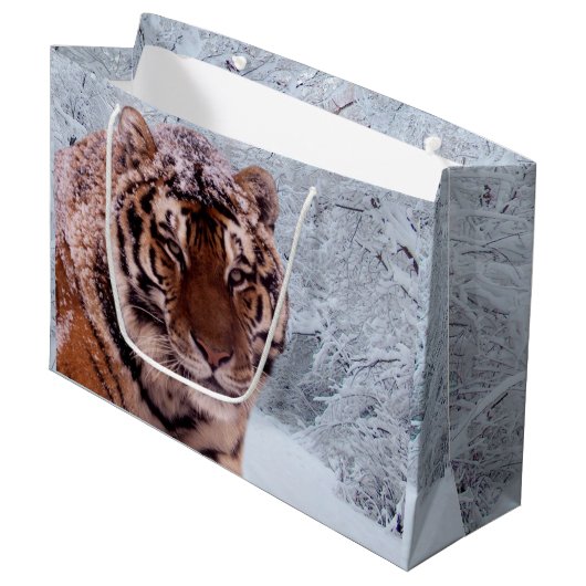 Tijger en sneeuw large cadeautasje (Voorkant Gekanteld)