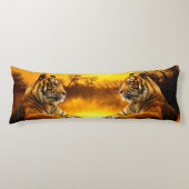 Tijger en zonsondergang lichaamskussen (Voorkant)