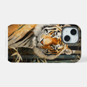 Tijger in Bamboebos iPhone 15 Case (Achterkant horizontaal)