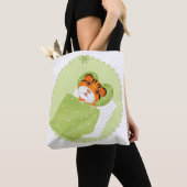 Tijger in bedillustratie kinder kinderachtige afdr tote bag (Dichtbij)