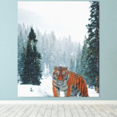 Tijger in de sneeuw canvas afdruk (Insitu (Houten vloer))