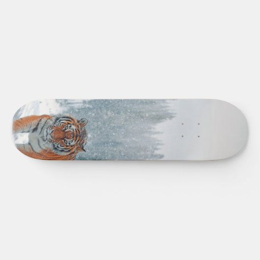 Tijger in de sneeuw persoonlijk skateboard (Horizontaal)