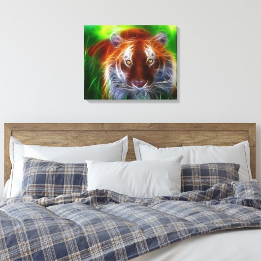 Tijger in het gras gewikkeld canvas (Insitu (Slaapkamer))
