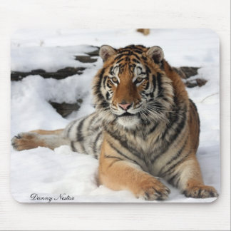 Tijger in sneeuw muismat