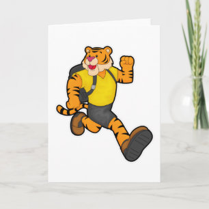 Tijger loopt met rugzak kaart