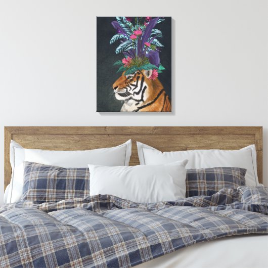 Tijger met tropische kop canvas afdruk (Insitu (Slaapkamer))