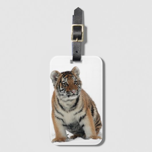 Tijgerkuil in de sneeuwfoto bagagelabel (Voorkant (verticaal))