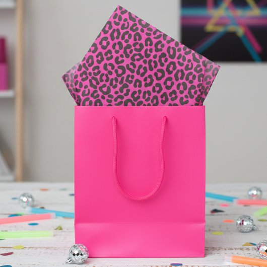 Tijgerprint in miniatuur roze tl-kleur tissuepapier